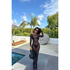 Robe longue noire basique élégante pour couvrir les maillots de bain - Product Image 1