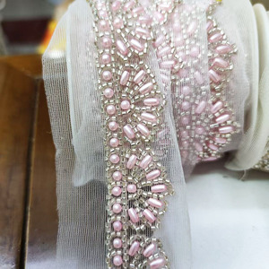 Perles florales faites à la main de 3 cm de large, dentelle rose et bleue, décoration de vêtement, style élégant - Product Image 3