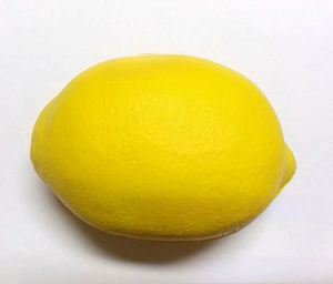 Balle anti-stress amusante en forme de citron - Jouet à presser en mousse PU souple, idéal pour les fêtes et la relaxation - Product Image 5