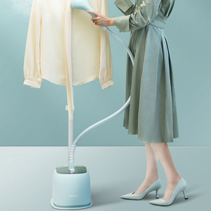 Plancha de vapor eléctrica AUX de 1.8L y 1500W para planchar ropa en casa - Product Image 3