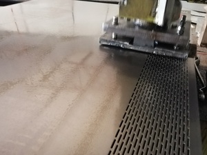 Tôle en acier inoxydable à trous carrés ronds 4 pieds x 8 pieds, finition 2B, certifiée ISO9001 pour la protection des équipements de machinerie - Product Image 2