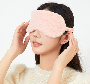 Antifaz para Dormir de Felpa Suave con Diseño de Nube de Amor, Cubre Ojos para Siesta y Salud Ocular - Product Image 3