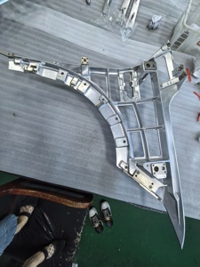 Services d'usinage CNC de grande taille pour modules de pièces en aluminium, usinage CNC personnalisé, blocs de profilage de pièces OEM usinées CNC - Product Image 1