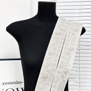 Rideaux unis de style <span class=keywords><strong>simple</strong></span> en <span class=keywords><strong>dentelle</strong></span> française, recommandés par Xiaohongshu, avec <span class=keywords><strong>dentelle</strong></span> brodée et accessoires en perles. - Product Image 4