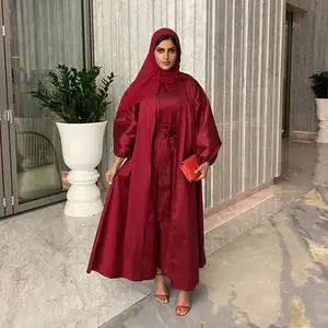 Venta caliente nuevo europeo y americano nuevo vestido musulmán de Oriente Medio conjunto de dos piezas de Arabia Saudita Vestido largo de color sólido túnica lisa