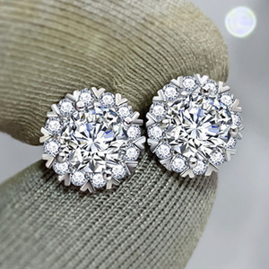 Orecchini a Perno a Forma di Fiocco di Neve per Donne, Eleganti e Discreti per Uso Quotidiano, Accessori per Outfit Casual e Regalo - Product Image 2