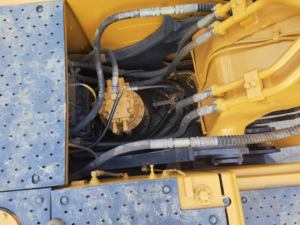 Horas DE TRABAJO bajas y excavadora usada original de Corea bien mantenida Hyundai 220LC-9s a la venta - Product Image 6