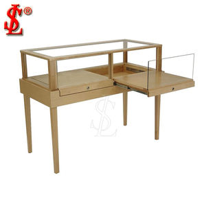 Vitrine de musée verrouillable personnalisable pour magasin d'armes Vitrine d'éclairage à LED Conception et affichage de musée <span class=keywords><strong>militaire</strong></span> - Product Image 1