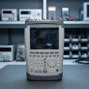 อุปกรณ์มือสอง Rohde Schwarz ZVH8 เครื่องวิเคราะห์สเปกตรัม 100KHz-8GHz เครื่องวิเคราะห์สายเคเบิลเครือข่าย เครื่องวัดพลังงาน ความแม่นยำสูง ป้องกันน้ำและฝุ่นระดับ IP67 - Product Image 2