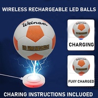 Ballon de football en caoutchouc lumineux qui brille dans le noir avec deux lumières LED haute luminosité, recharge sans fil, éclairage LED personnalisé