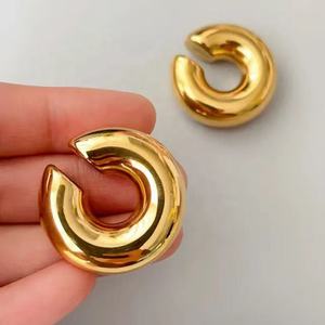 <span class=keywords><strong>Orecchini</strong></span> a Clip con <span class=keywords><strong>polsino</strong></span> dell'orecchio grosso alla moda per le donne <span class=keywords><strong>orecchini</strong></span> a cerchio con tubo cavo in acciaio inossidabile senza orecchino di <span class=keywords><strong>cartilagine</strong></span> traforato - Product Image 5