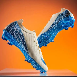 Chaussures de football basses de marque pour hommes, vente en gros d'usine, <span class=keywords><strong>pas</strong></span> chères, personnalisées, nouveau design 2026, chaussures de foot d'équipe toutes saisons, haute qualité - Product Image 1