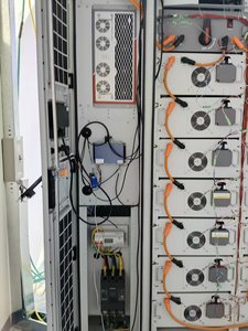 ระบบพลังงานแสงอาทิตย์แบบออฟกริดพร้อมตู้แบตเตอรี่แรงดันสูง Tewaycell 100KWh ที่เหมาะสม - Product Image 6
