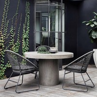 Ensemble table et chaises d'extérieur en rotin synthétique PE avec structure métallique, design moderne et minimaliste pour jardin, terrasse, balcon et usage hôtelier