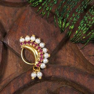 Anillo de Nariz Nath Nathani con Diseño de Flor y Perlas Chapadas en Oro Indio para Mujer, Joyería para Bodas y Festivales, Regalo - Product Image 1