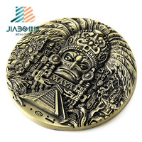 Pyramide fine en bronze antique 3d, pièce de monnaie, souvenir de la religion