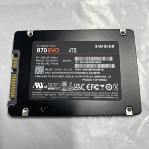 Samsung 870 4TB SSD MZ7L34T0HBLA ความจุสูง 4TB สำหรับการเข้าถึงข้อมูลที่รวดเร็วและการทำงานหลายโปรแกรมอย่างมีประสิทธิภาพ อินเทอร์เฟซ SATA - Product Image 1