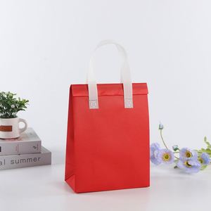 Sac isotherme personnalisé en non-tissé avec logo, sac de livraison alimentaire en aluminium pour desserts, sac de transport avec poignée - Product Image 6