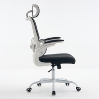 Chaise de bureau ergonomique entièrement fonctionnelle avec dossier haut en maille, accoudoirs rabattables à 90 degrés et soutien lombaire réglable 2D