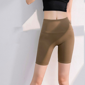 Shorts de yoga extensibles doux avec ceinture intégrale et technologie anti-transparence pour une utilisation active - Product Image 1