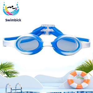 แว่นตาว่ายน้ำเด็กแบบปรับได้ ป้องกันฝ้า ซิลิโคน ปลอดภัย ดีไซน์เลนส์ PC คุณภาพสูง พร้อมโลโก้สั่งทำพิเศษ เป็นมิตรกับสิ่งแวดล้อม - Product Image 3