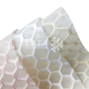 Vendita in fabbrica maglia a doppio Film esagonale a nido d'ape 3D Air Layer maglia Sandwich tessuti elasticizzati ordito materiale per maglieria - Product Image 4