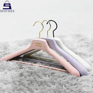 Cintre en velours de <span class=keywords><strong>mariage</strong></span>, cintre avec crochet doré, pour robe de mariée - Product Image 6