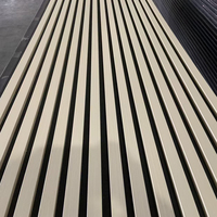 Panneaux acoustiques Akupanel pour entrepôts industriels - Panneaux à lattes en MDF légers