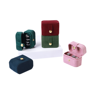 Estuche de Viaje para Joyas, Moderno y Lujoso, Rectangular, con Logotipo Personalizado, Mini Organizador de Anillos Portátil, Caja de Joyería de Terciopelo para Venta al por Mayor - Product Image 4