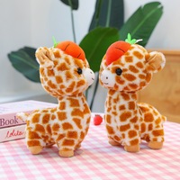 Peluche de girafe en peluche souple et debout, marron, à taches réticulées, avec cornes et écharpe, pour machine à griffes, vente en gros