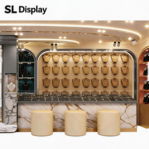 <span class=keywords><strong>Vitrina</strong></span> de Lujo para Joyería Dorada con Pedestal e Iluminación LED - Tamaño y <span class=keywords><strong>Color</strong></span> Personalizables - Mueble de Pared para Exhibición de Joyería - Product Image 3