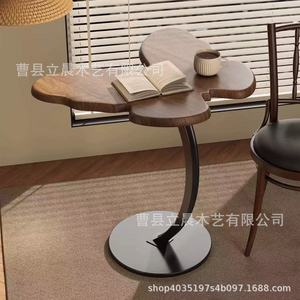 Mesa de centro de madera con diseño de mariposa y base de metal para sala de estar o dormitorio - Product Image 3