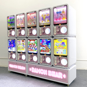 Machine à gachapon à pièces blanche avec des capsules de bonbons rebondissantes, des jeux amusants et des attractions - Product Image 4