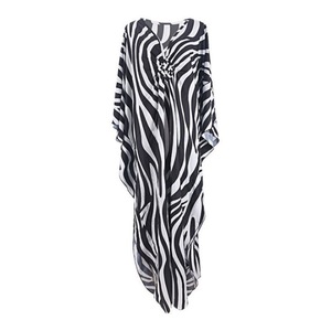 Robe de plage douce en viscose à col en V imprimé personnalisé pour femme, collection été 2026 - Product Image 6
