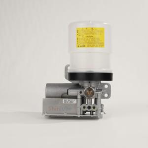 ปั๊มจ่ายจาระบีอัตโนมัติ LUBE EGM-10T-4-7C 103835 สำหรับระบบหล่อลื่นเครื่องจักรกลซีเอ็นซี - Product Image 1