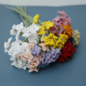 Bouquets exquis tissés à la main, fleurs artificielles en laine crochetées, hortensias colorés et artisanat textile décoratif - Product Image 4