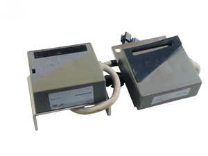 Contrôleur PLC Capteur Code Neuf Original V520-R221FH - Product Image 1