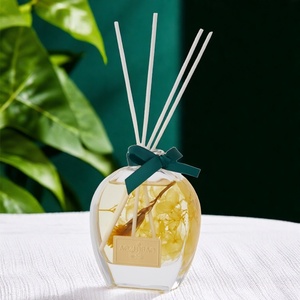 Difusor de caña de regalo de Navidad-Difusor de aroma a base de plantas con varillas de ratán Aroma de larga duración para servicios de hotel y decoración del hogar - Product Image 3