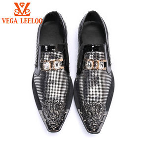 Chaussures de mariage tendance européennes, design noir et or, chaussures de soirée pour hommes, chaussures de danse, bout en métal, chaussures pour hommes - Product Image 3