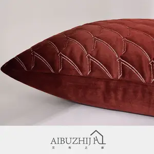 AIBUZHIJIA – taie d'oreiller en velours matelassé rouge, housse de coussin brodée pour la décoration de la maison