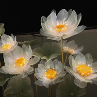 Harga pabrik bunga raksasa buatan tangan Organza Lotus berdiri bebas pasokan pernikahan bermain Display acara tanah