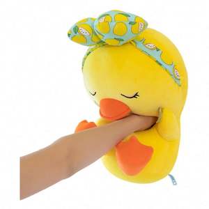 Peluche Personalizado OEM, Grande y Suave, con Certificación CE, Figura de Anime Personalizada para Niñas, para el Día de San Valentín - Product Image 3