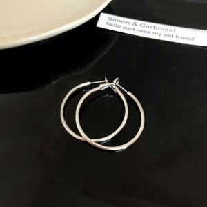 Boucles d'oreilles créoles plaquées or en gros, formes variées, pour usage quotidien et décontracté - Product Image 2