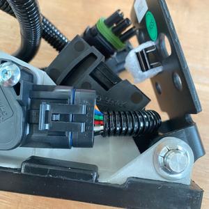 Pièces d'origine de haute qualité Sany, pédale d'accélérateur 60018079 pour SRC550 CUMMIN-B WM532 - Product Image 6