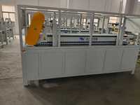 Ligne de production de panneaux muraux rainurés en WPC, machine d'extrusion de panneaux muraux en WPC pour l'intérieur