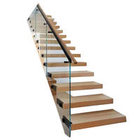 Escalier en bois moderne, escalier droit haut de gamme, escalier intérieur moderne, marches en bois, escalier intérieur avec câble métallique