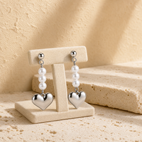Boucles d'oreilles pendantes en acier inoxydable avec breloque cœur en perle et triple perle coquillage 36mm, bijoux de mode pour femme