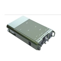 Generador de Entorno Electromagnético Complejo con Salida de Señal Multisistema (Versión Portátil y Resistente)