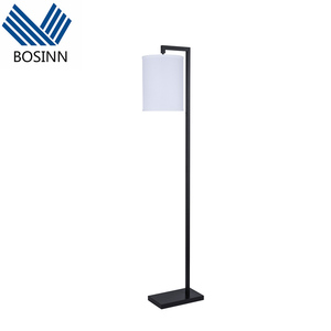 Lámpara <span class=keywords><strong>de</strong></span> <span class=keywords><strong>pie</strong></span> decorativa niquelada para sala <span class=keywords><strong>de</strong></span> estar, con pantalla <span class=keywords><strong>de</strong></span> tela y diseño <span class=keywords><strong>de</strong></span> poste, tipo catéter - Product Image 1