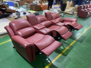 Rotes Echtleder Elektrisches Relaxsofa 3-Sitzer Villa Heimkino-Möbel Leder Elektrisch Verstellbares Funktionales Sofa Kinosessel - Product Image 5